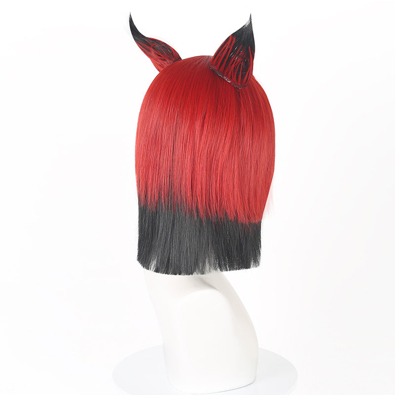 SAKUMETA ALASTOR Rote und schwarze Cosplay-Perücke mit abnehmbaren Ohrringen 