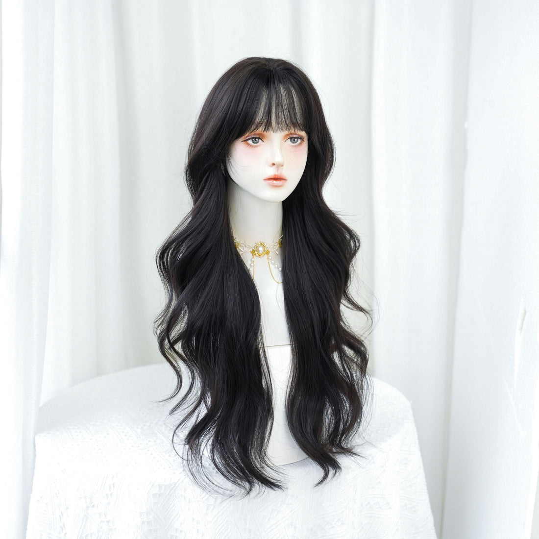 SAKUMETA  Black Long Wavy Wig with Wipsy Bang