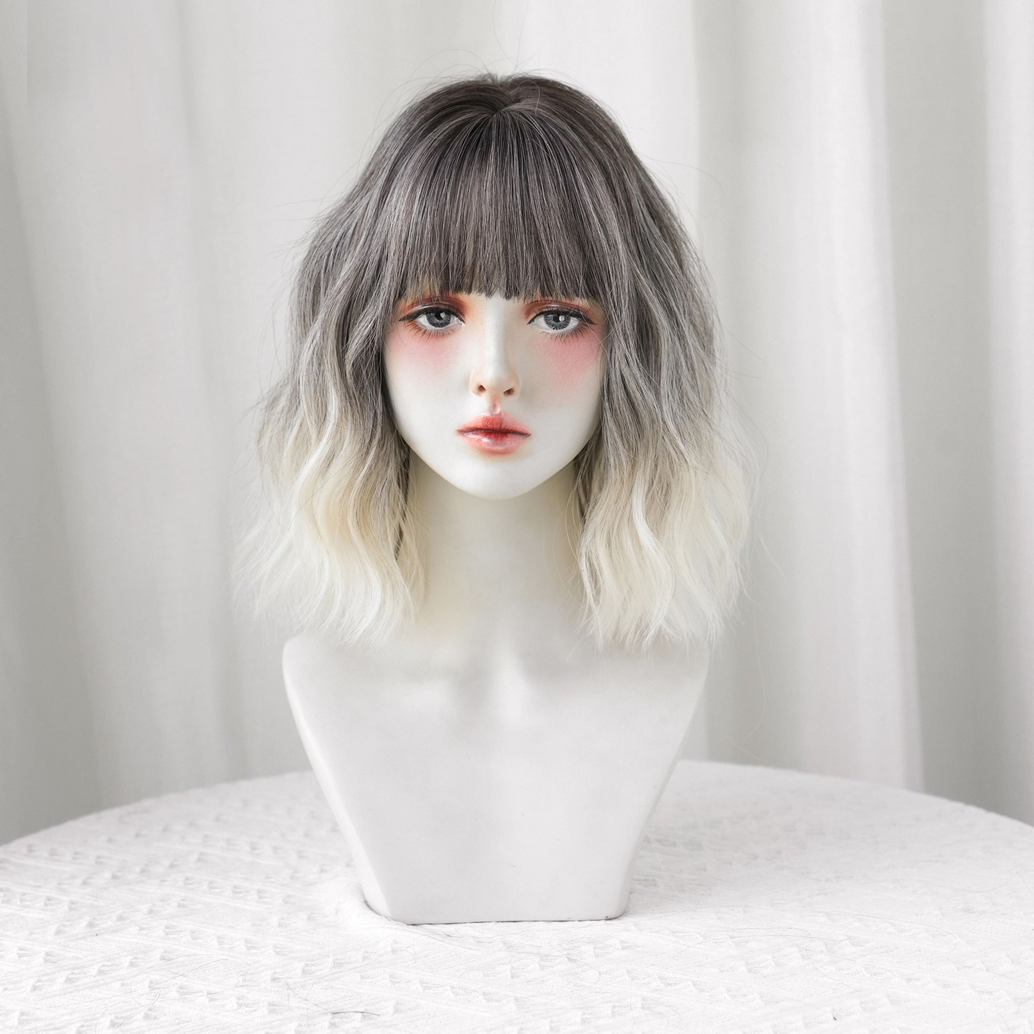 SAKUMETA Sliver and Black Ombre Short Lazy Perm Wig with Bang