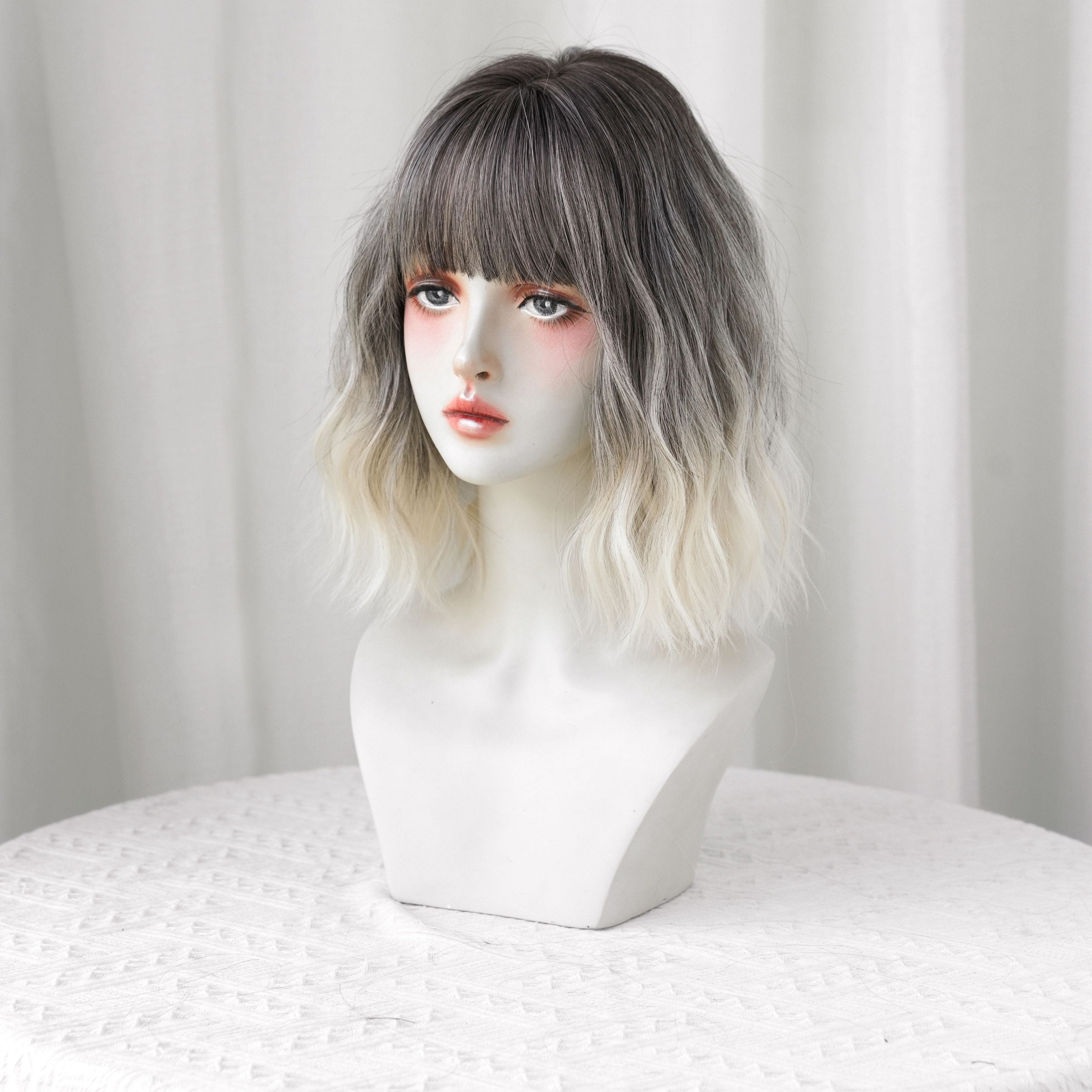 SAKUMETA Sliver and Black Ombre Short Lazy Perm Wig with Bang
